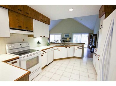 41 Bagy Wrinkle Cove, Warren, RI 02885 - photo 3