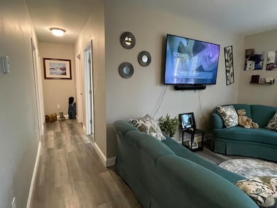 32 Barrington Cir, Center Ossipee, NH 03814 - photo 4