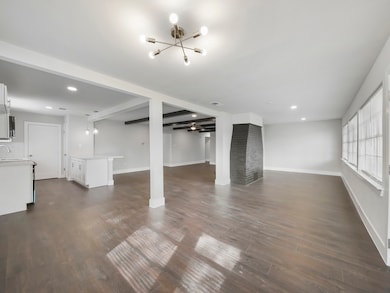 1905 Adams St, Alvin, TX 77511 - photo 6