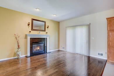 009_Family Room