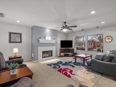 2165 Troon Dr, Alvin, TX 77511 - photo 3