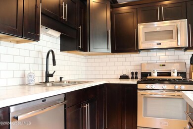 12 Juracka Pkwy, Schenectady, NY 12306 - photo 6