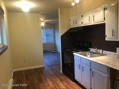 307 Adams Dr unit 101, Sciota, PA 18354 - photo 6