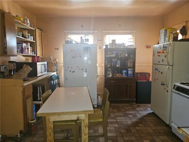 16 Seabrook St unit 2, Rochester, NY 14621 - photo 2