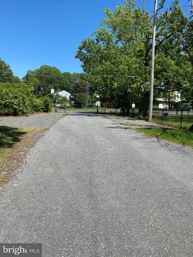 4921 Beech St, Shady Side, MD 20764 - photo 4