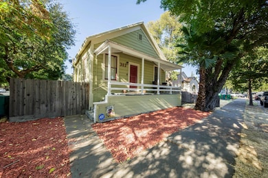 303 E Arcade St, Stockton, CA 95204 - photo 2
