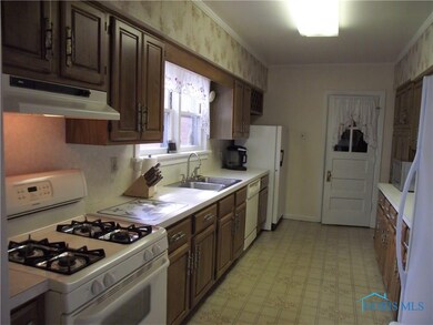 2564 104th St, Toledo, OH 43611 - photo 4