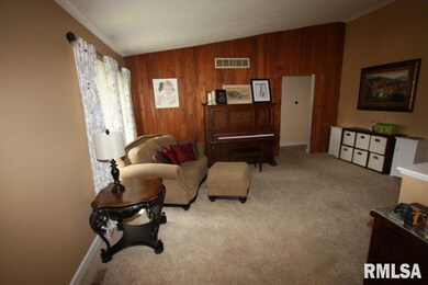 4613 Ashcraft Ct, Davenport, IA 52806 - photo 4