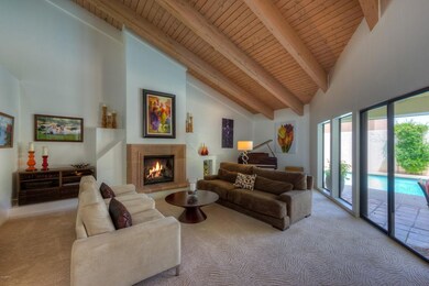 003_Living Room