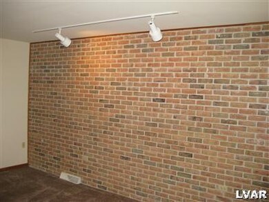 3306 Nicholas Ct, Easton, PA 18045 - photo 5