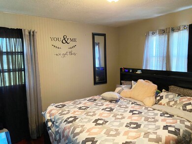 16 Southard St, Saint Johnsbury, VT 05819 - photo 3