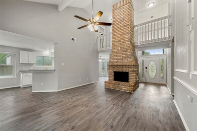 16302 Leamington Ln, Houston, TX 77095 - photo 4