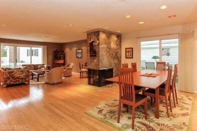 6292 Greenway Dr SE unit 76, Grand Rapids, MI 49546 - photo 4