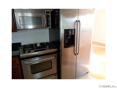Exterior Front Appliances included!