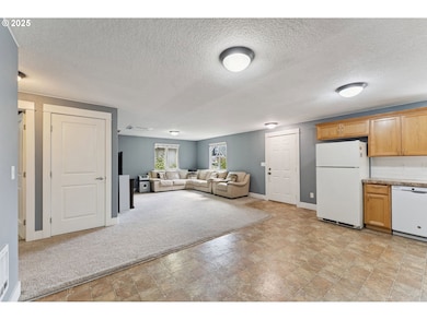 601 W 1st St, Newberg, OR 97132 - photo 6