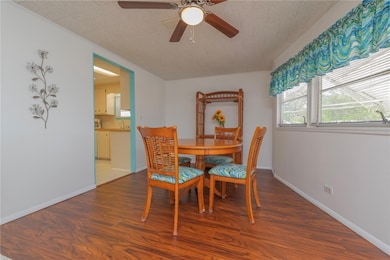 Dining room.
