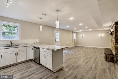 1205 S Huntress Ct, McLean, VA 22102 - photo 7