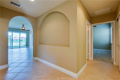 13921 Avon Park Cir unit 102, Fort Myers, FL 33912 - photo 4