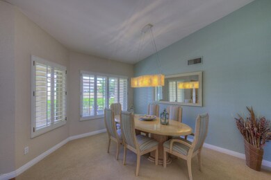 004_Dining Room