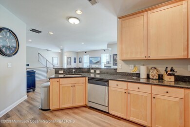 Eat in Kitchen