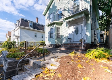 94 1st St unit 4, Lowell, MA 01850 - photo 2