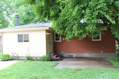 6107 Applegate Ln, Louisville, KY 40219 - photo 3