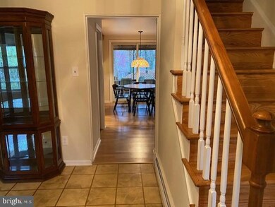 102 Waterford Cir, Wallingford, PA 19086 - photo 2