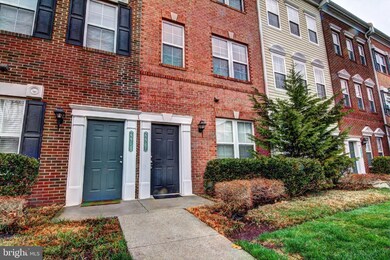 22761 Fountain Grove Square, Ashburn, VA 20148 - photo 2