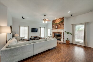 8308 Crystal Ln, North Richland Hills, TX 76182 - photo 6