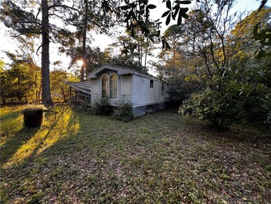 1006 Oglethorpe Ln, Darien, GA 31305 - photo 5