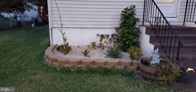 976 Martin Rd, Essex, MD 21221 - photo 2