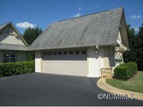 3203 Blue Goose Ct, Hendersonville, NC 28792 - photo 4