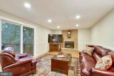 6123 Pond Spice Ln, Burke, VA 22015 - photo 2