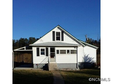 286 Martin Branch Rd, Leicester, NC 28748 - photo 2
