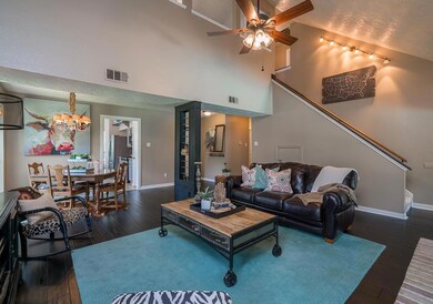 1305 Yorkshire Dr, Friendswood, TX 77546 - photo 7