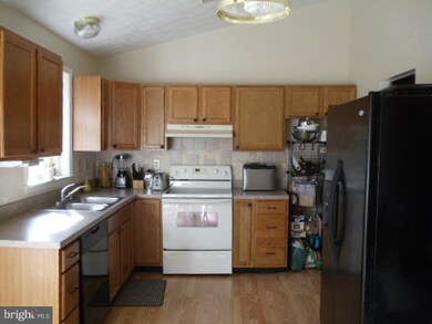 6822 Silverbrook Dr, Spotsylvania, VA 22553 - photo 7