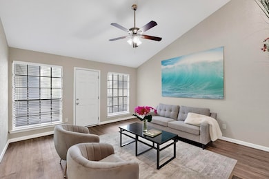 218 N Beacon St unit 108, Dallas, TX 75214 - photo 4