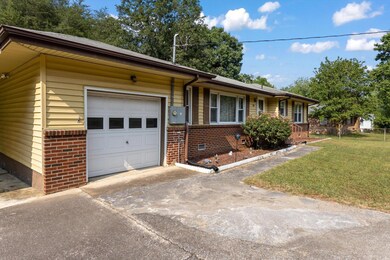 943 Ely Rd, Hixson, TN 37343 - photo 3