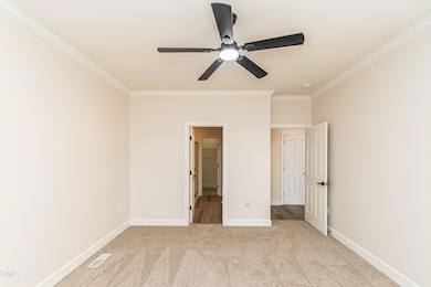 Main Bedroom-14937287