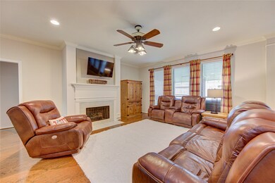 8710 Light Fall Cir, Houston, TX 77095 - photo 4