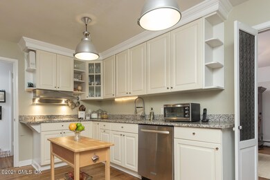 9 Windsor Ln Cos Cob CT 06807-large-012-
