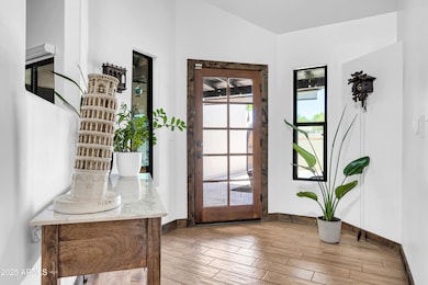 1563 N Diane St-9