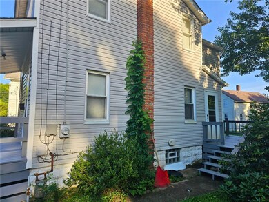 476 E Venango St, Mercer, PA 16137 - photo 4