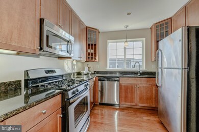 4111 S Four Mile Run Dr unit 303, Arlington, VA 22204 - photo 6