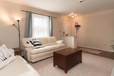 922 Chatham Lane Unit J