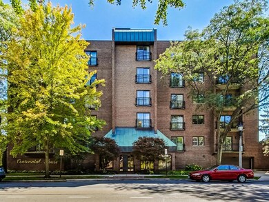 7575 Lake St unit 2C, River Forest, IL 60305 - photo 2