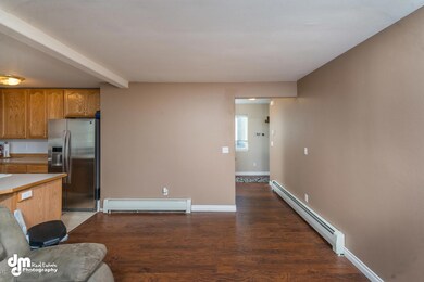7473 Meadow Street 1A-large-005-8-Living
