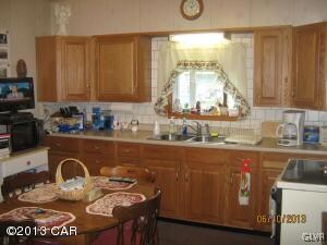 512 North St, Jim Thorpe, PA 18229 - photo 4