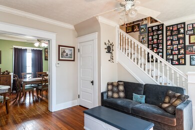 499 N King 3