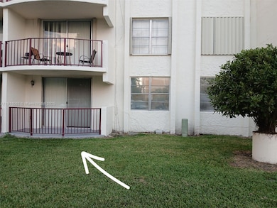 The Fountains at Fontainebleau unit 110, Miami, FL 33172 - photo 2